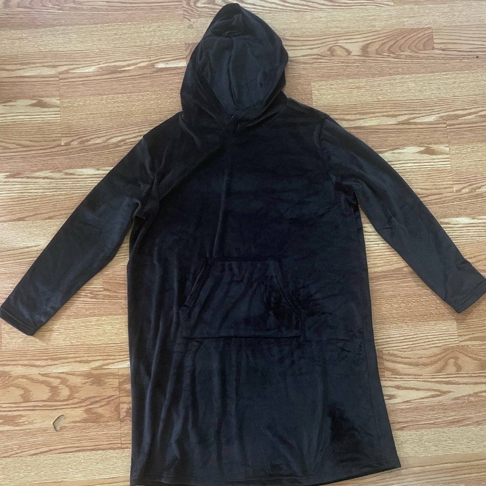 Women’s black hoodie dress (L/XL)